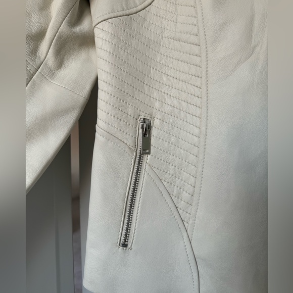 White leather jacket, beautiful fit! - Picture 2 of 4
